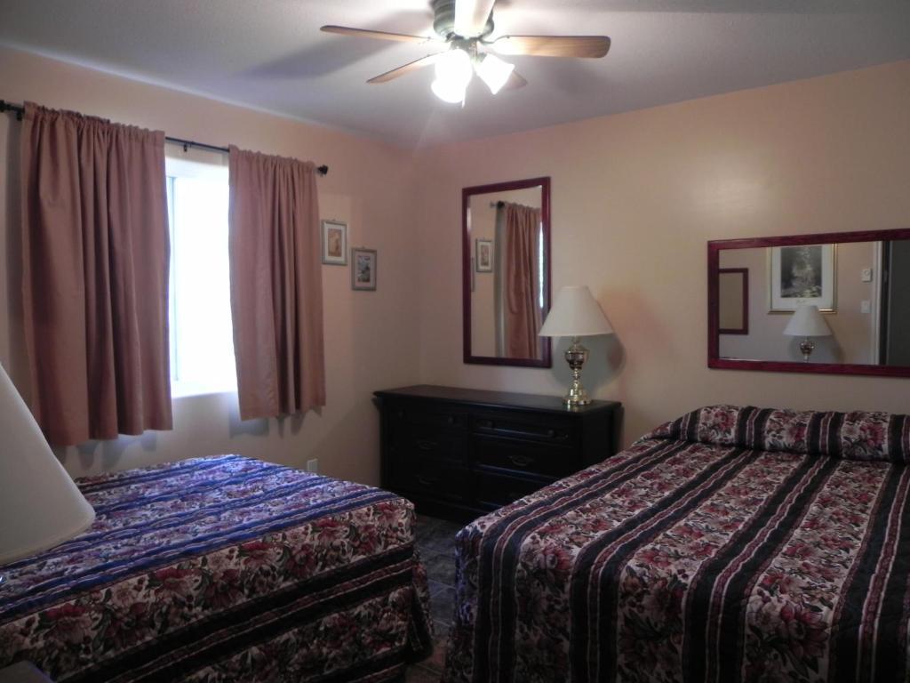 Destiny Beach Resort Osoyoos Zimmer foto